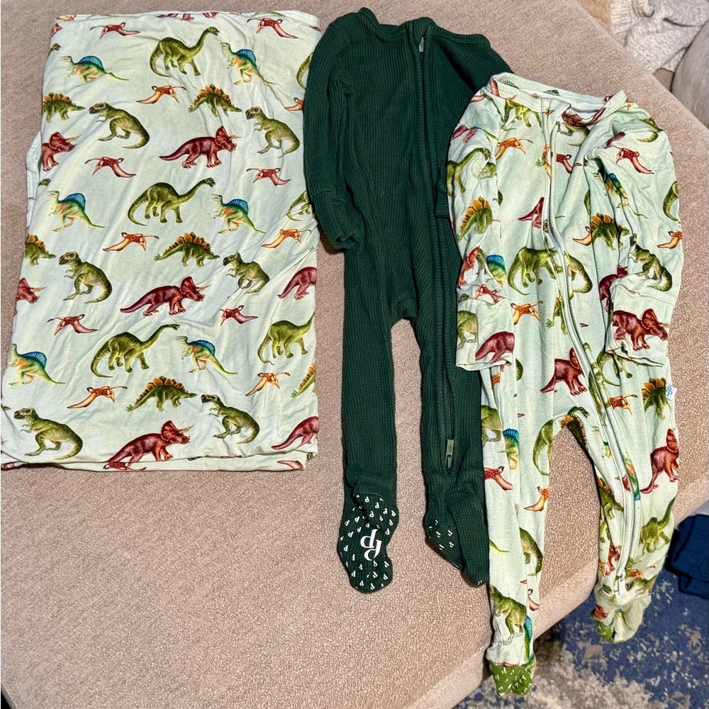 Posh Peanut Blanket & Onesie Bundle